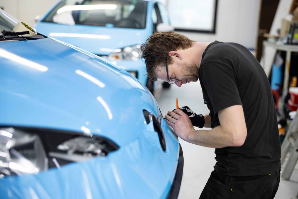 Auto scratch repair