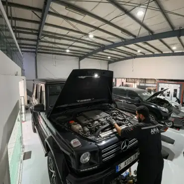 Mercedes Garage Dubai